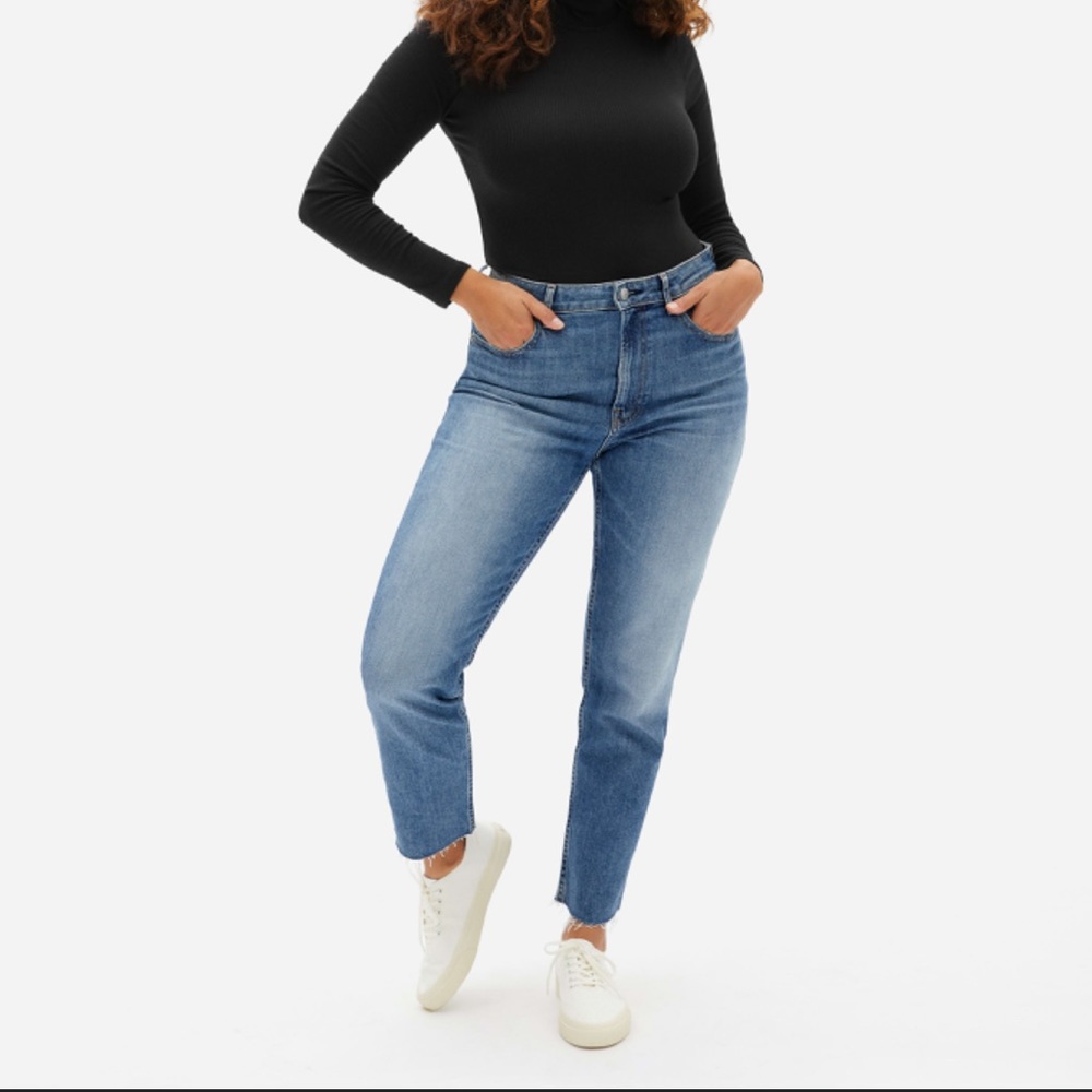Everlane Cheeky Straight Classic Blue Raw Hem Jeans 26 R